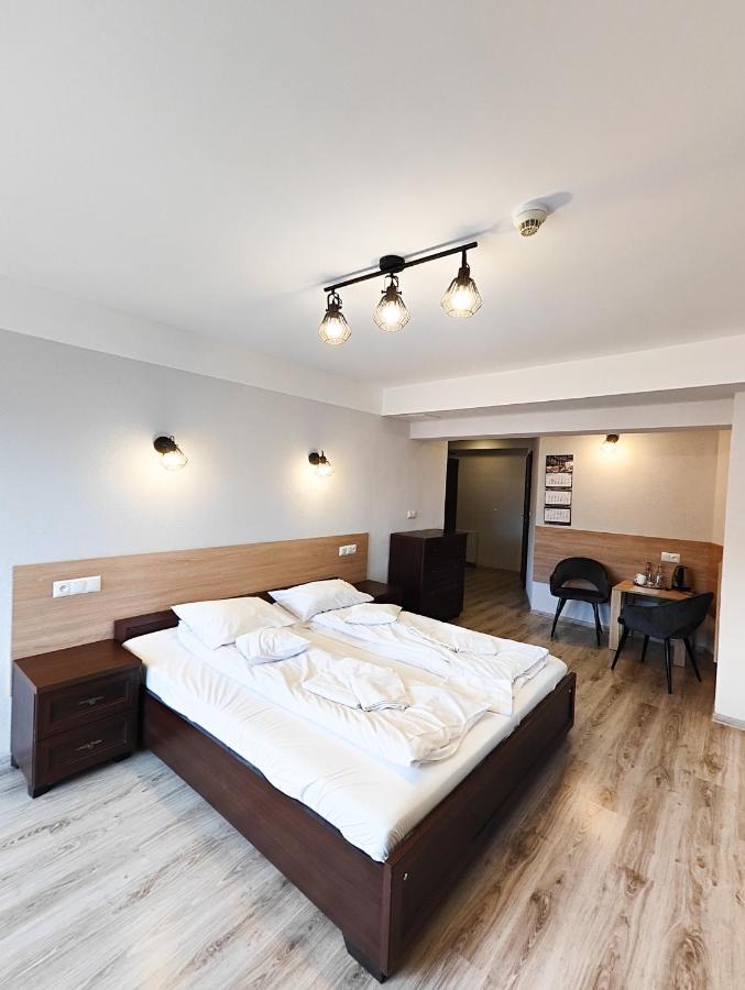Amelia Zdroj Medical & Spa Iwonicz-Zdrój Exteriör bild