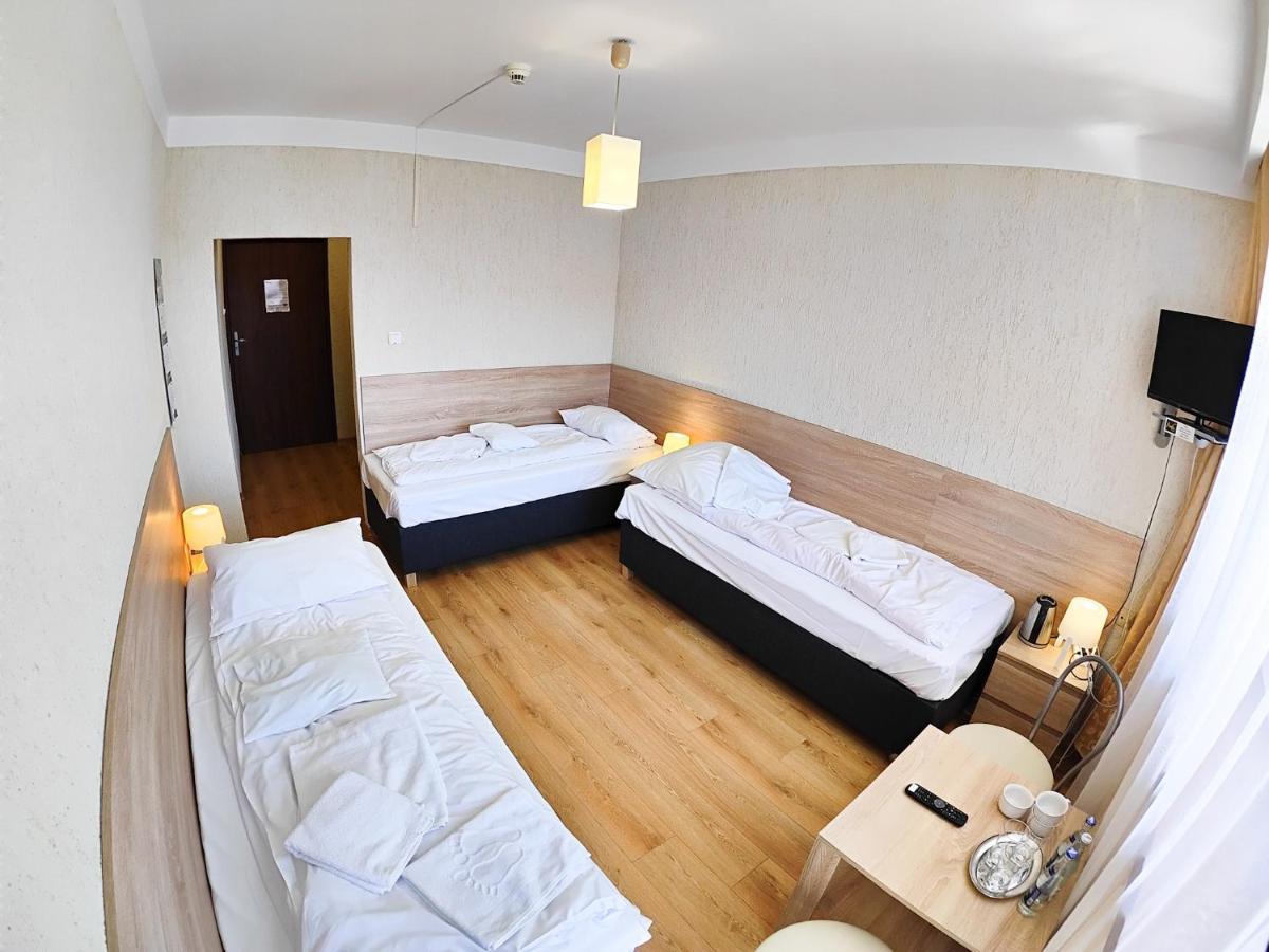 Amelia Zdroj Medical & Spa Iwonicz-Zdrój Exteriör bild