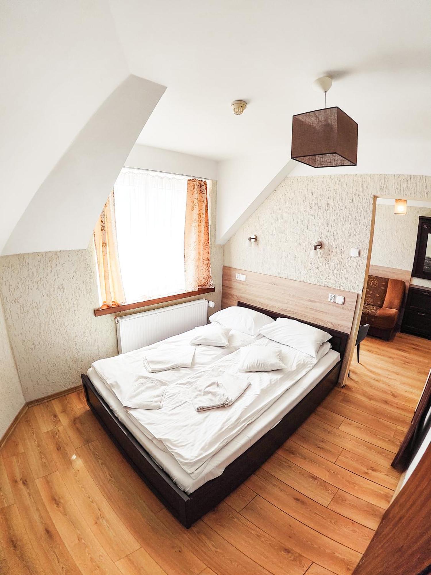 Amelia Zdroj Medical & Spa Iwonicz-Zdrój Exteriör bild