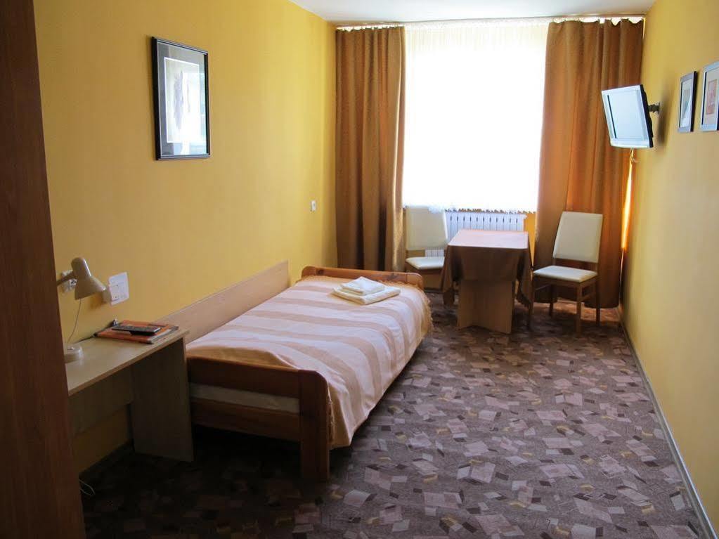 Amelia Zdroj Medical & Spa Iwonicz-Zdrój Exteriör bild