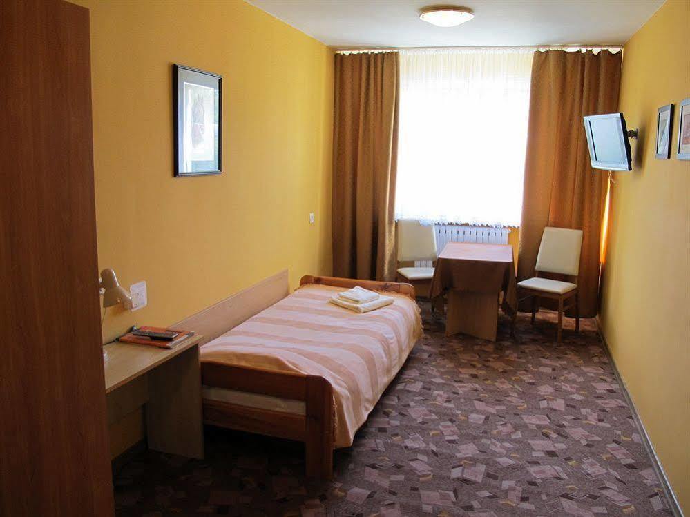 Amelia Zdroj Medical & Spa Iwonicz-Zdrój Exteriör bild